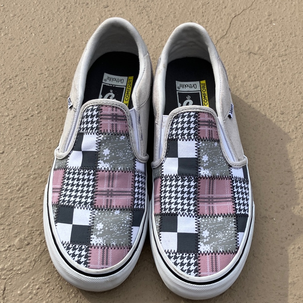VANS Plaid Slip-On Sneakers Women’s Sz 8.5